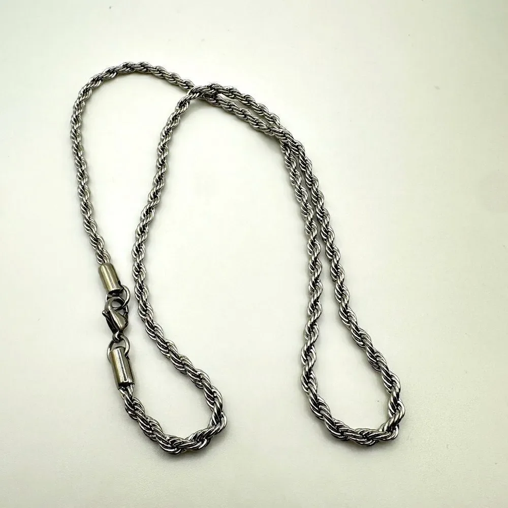 4mm thick, 20” stainless steel‎ silver tone necklace!